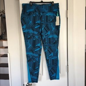 Livi Active Plus Size Leggings